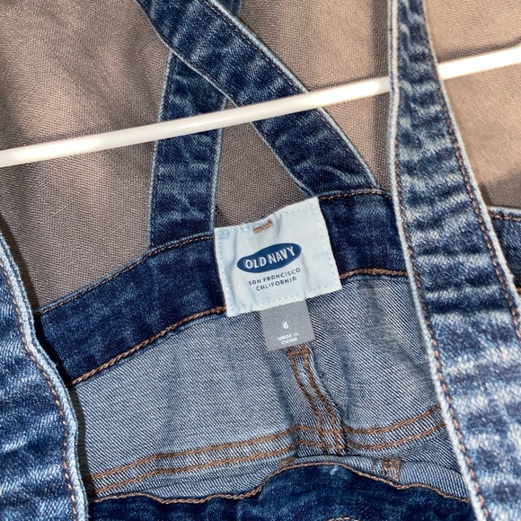 Old Navy Overalls skinny leg size 6 - Picture 3 of 5